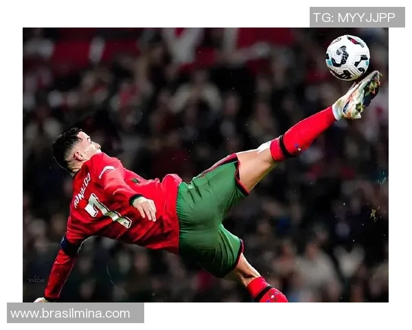 历史五大足球巨星的辉煌成就与传奇故事回顾